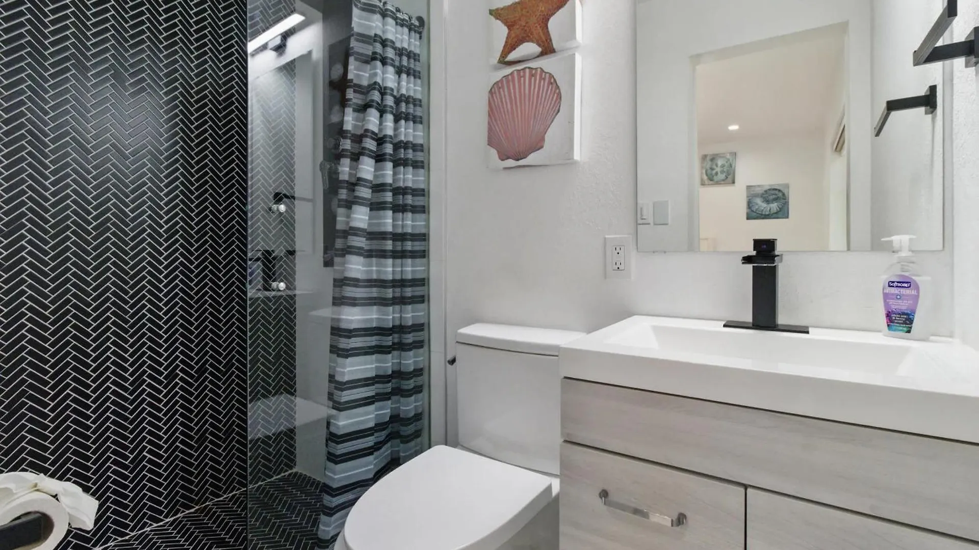Holiday home Hot Tub - Pet Friendly - Mins To Beach - Sleeps 11 - Family Clearwater