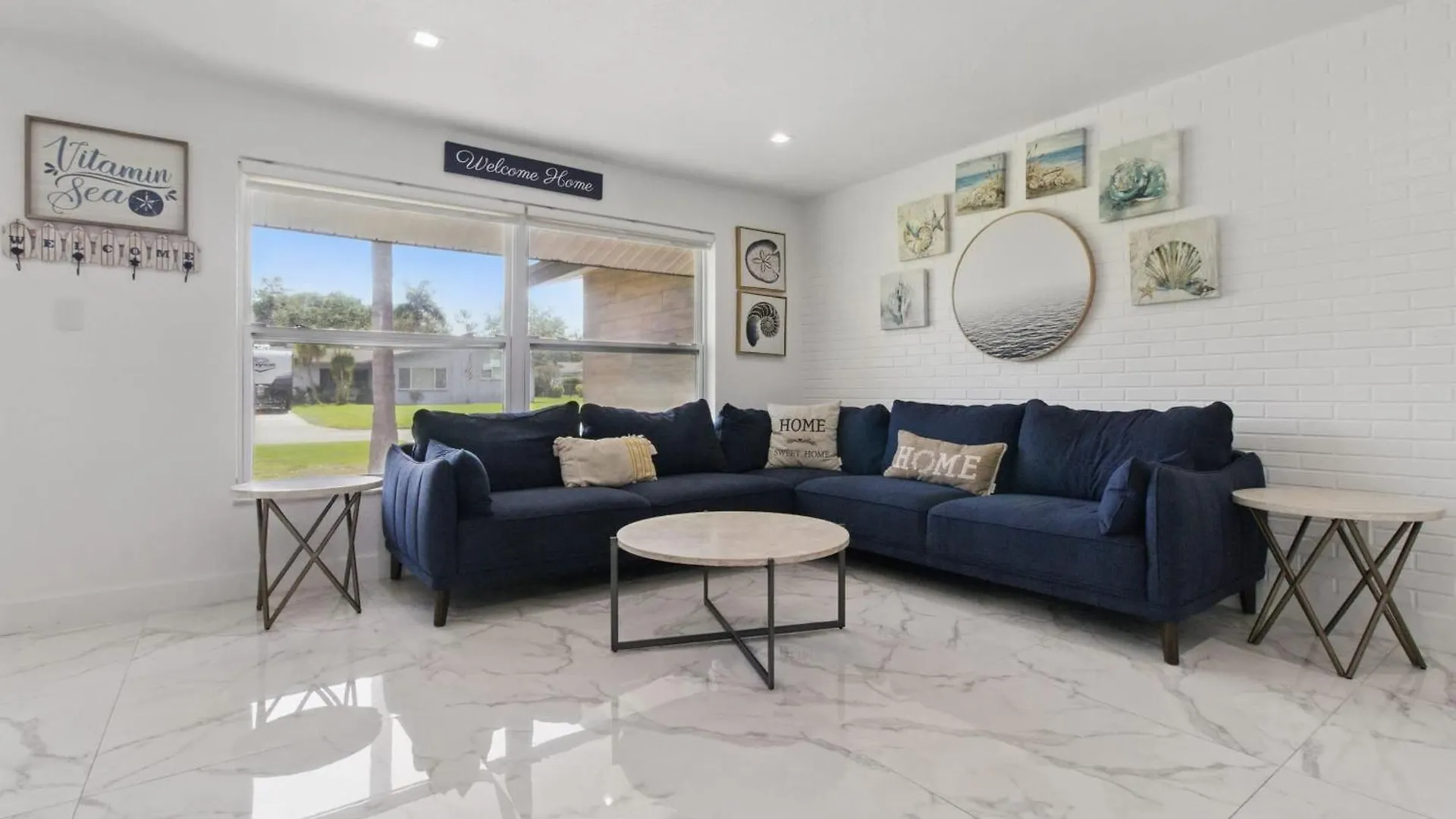 Holiday home Hot Tub - Pet Friendly - Mins To Beach - Sleeps 11 - Family Clearwater United States